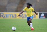 Kaizer Chiefs reignite bid for Mamelodi Sundowns star Mashego