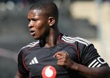 Orlando Pirates star Mbokazi offered legendary advice