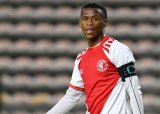BREAKING: Kaizer Chiefs seal Asanele Velebayi deal!