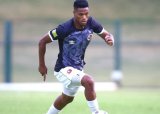 Kaizer Chiefs enter the race to sign Orlando Pirates striker target