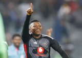 Kaizer Chiefs offered Orlando Pirates player – report