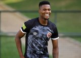 Kaizer Chiefs and Orlando Pirates chasing 17-goal striker