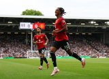 Fernandes misses penalty as Fulham hold Man Utd to 1-1 draw