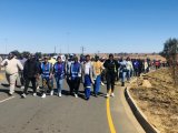 Hundreds of unemployed youths march to Nigel factories for jobs