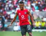 Nkota seen chatting in Afrikaans with new teammate in Saudi Arabia?
