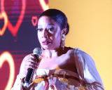 WATCH | Kelly Khumalo performs with bodyguards at the Dundee July