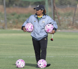 'We'll dust ourselves off and move on,' says Banyana coach Ellis after Wafcon bronze (…)