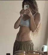 Pearl Thusi flexes her abs in Zanzibar and leaves the internet in awe