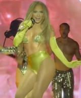 Jennifer Lopez Praised For Soldiering On After On-Stage Wardrobe Malfunction