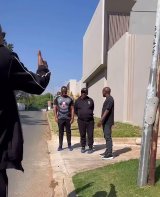 MALAIKA MAHLATSI | Reaction to video Ramaphosa Maumela's house reflects crisis of legitimacy (…)