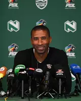 Abdeslam Ouaddou backs Orlando Pirates to achieve legendary status with 'Operation Vat Alles'