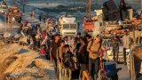 Palestinians flee Gaza City under Israeli bombardment