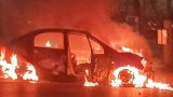 Since when do taxi drivers have the right to torch e-hailing service vehicles with their operators still inside?