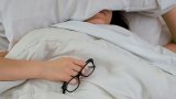 Here's How Many Times A Night It's Normal To Get Up To Pee, By Age