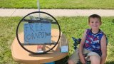 9-year-old sets up stand, offers free compliments to anyone who stops by