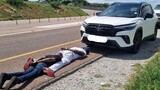Police intercept Toyota Corolla Cross stolen in Pretoria, arrest Zimbabwean and Malawian men