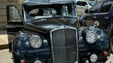 Too hot for Christmas: Harare mayor’s vintage Rolls-Royce overheats en route to lights switch-on