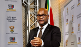 ‘It’s been a long journey’: Nathi Mthethwa’s son thanks people for support as family prepares to (…)